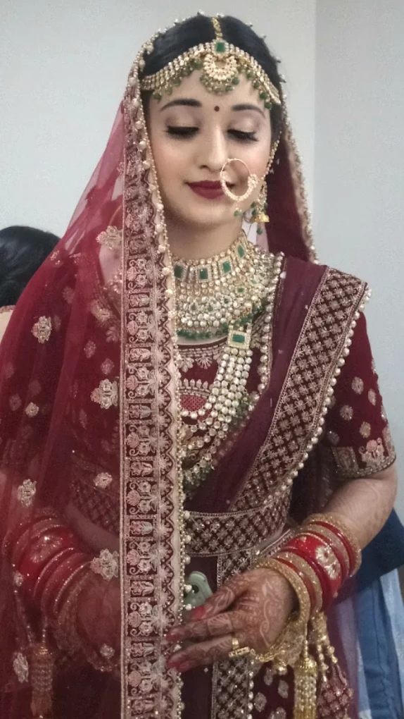 Glam World bridal portrait